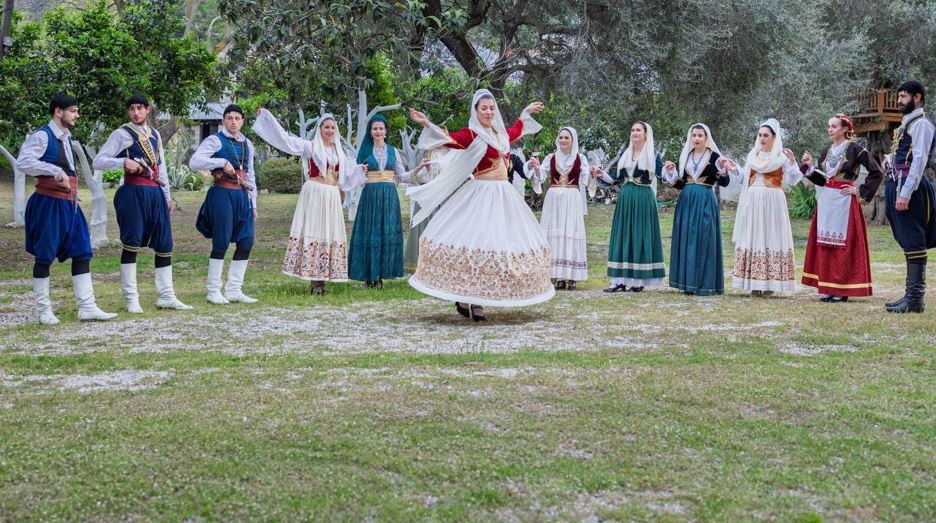 Κρητικοί χοροί – Λαογραφικός Όμιλος Χανίων Αγιασμενάκη | Traditional Cretan dances – Agiasmenakis Folklore Group of Chania